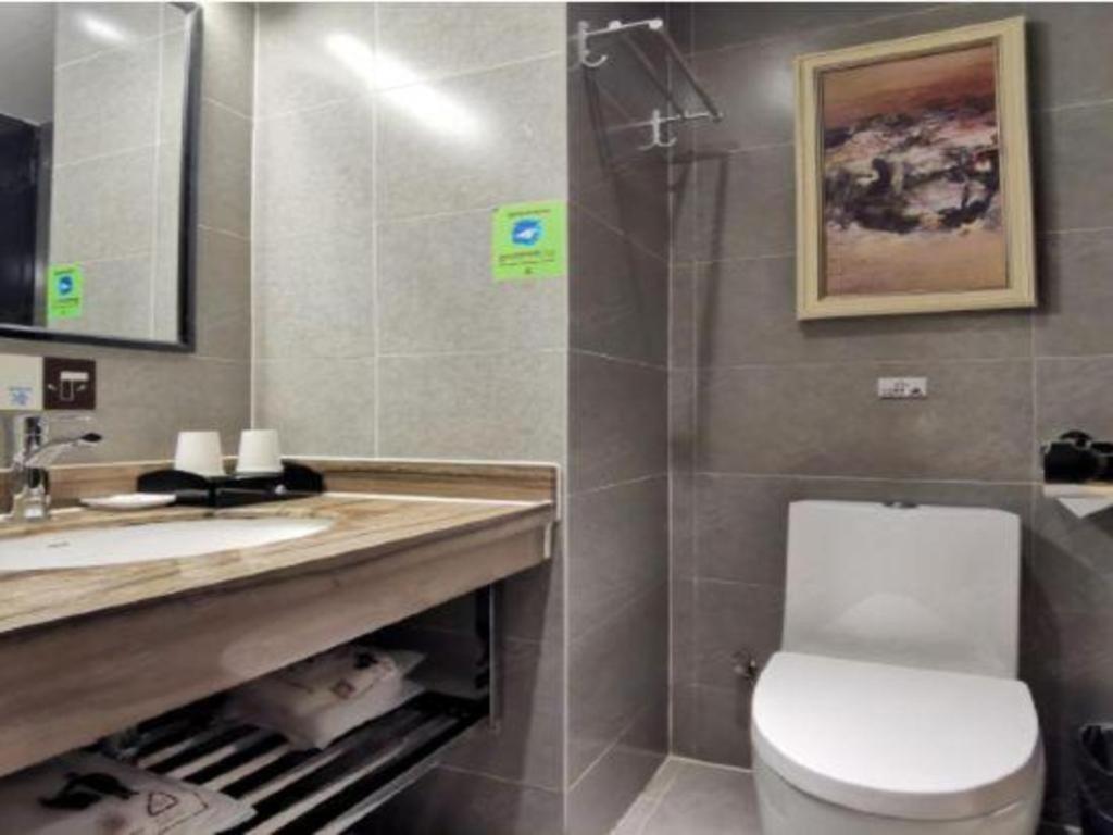 T Social Hotel Guangzhou Railway Station Branch Dış mekan fotoğraf
