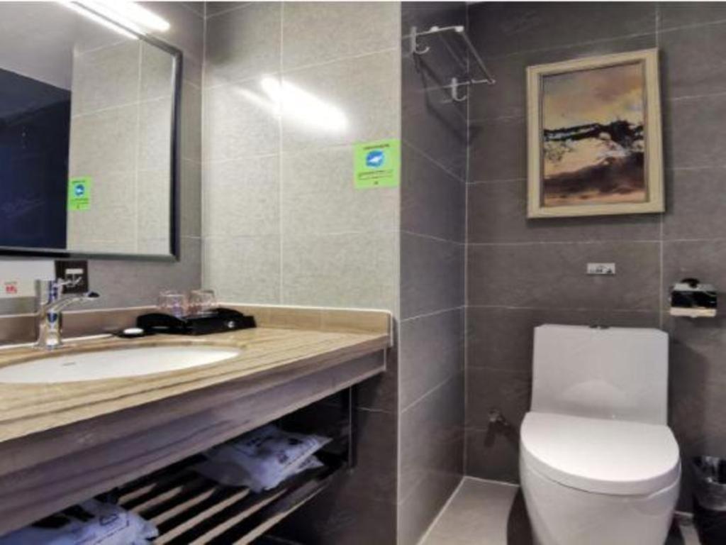 T Social Hotel Guangzhou Railway Station Branch Dış mekan fotoğraf
