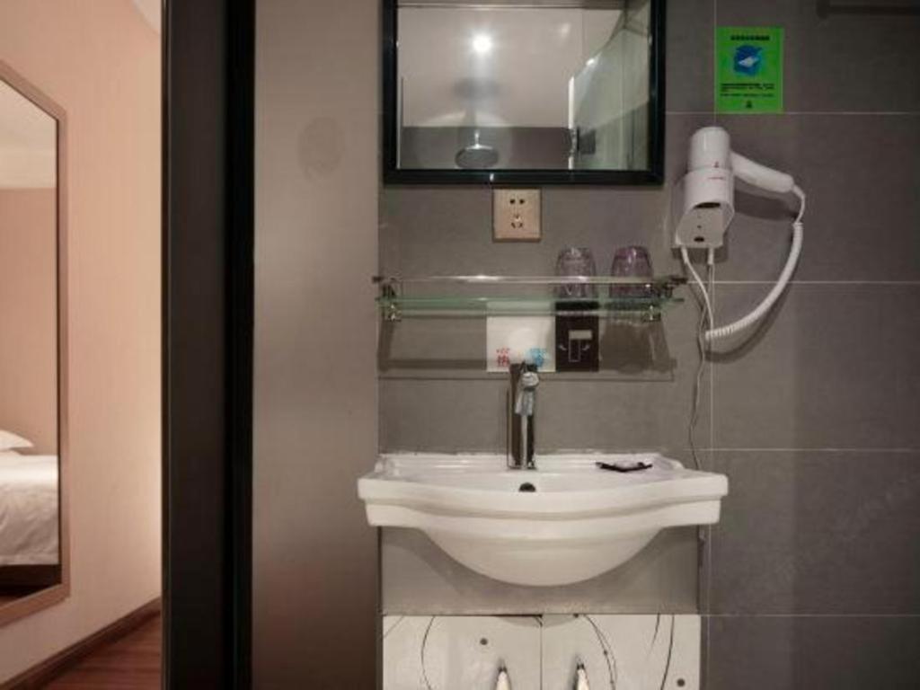 T Social Hotel Guangzhou Railway Station Branch Dış mekan fotoğraf